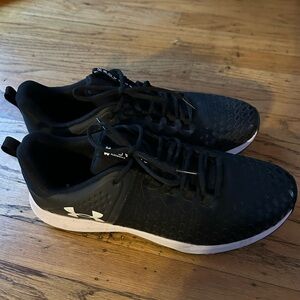 Under Armour Men's Charged Engage 2 Cross Trainer Black & White Size 12.5